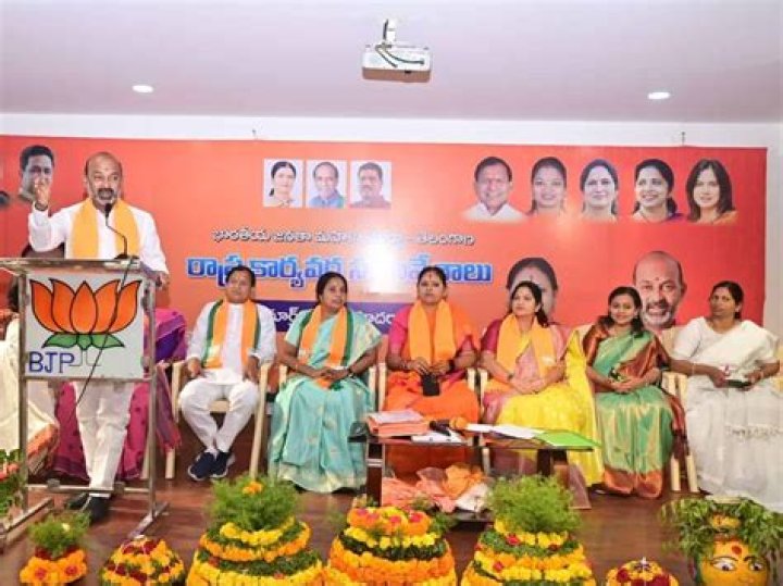 
Senior BJP leader, Baburao Pacharne, Pune’s Former MLA, passed away at 71 