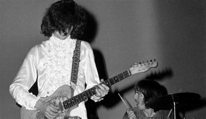 
Young Jimmy Page’s Method for Meticulously Mastering Guitar Solos 